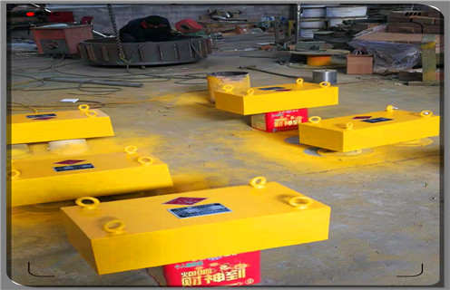 永磁除鐵器，懸掛式永磁除鐵器和電磁除鐵器優勢比較的維護知識參數_內部磁塊安裝方法_懸掛式永磁除鐵器和電磁除鐵器優勢比較的種類可分為幾種規格型號價格 